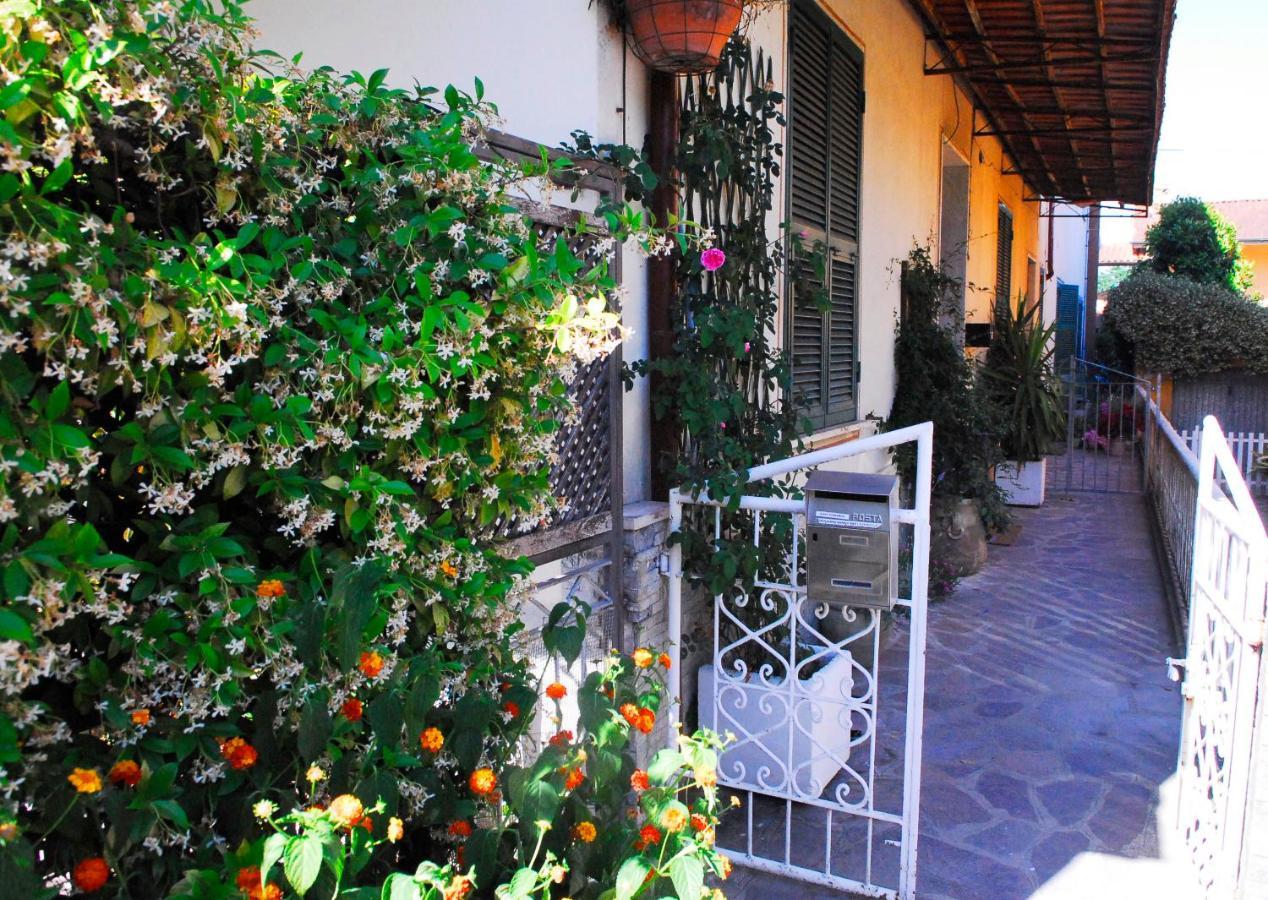 La Pergola Private Parking Hotel Vezzano Ligure Exterior photo