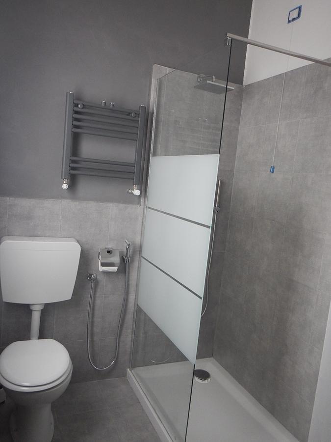 La Pergola Private Parking Hotel Vezzano Ligure Exterior photo
