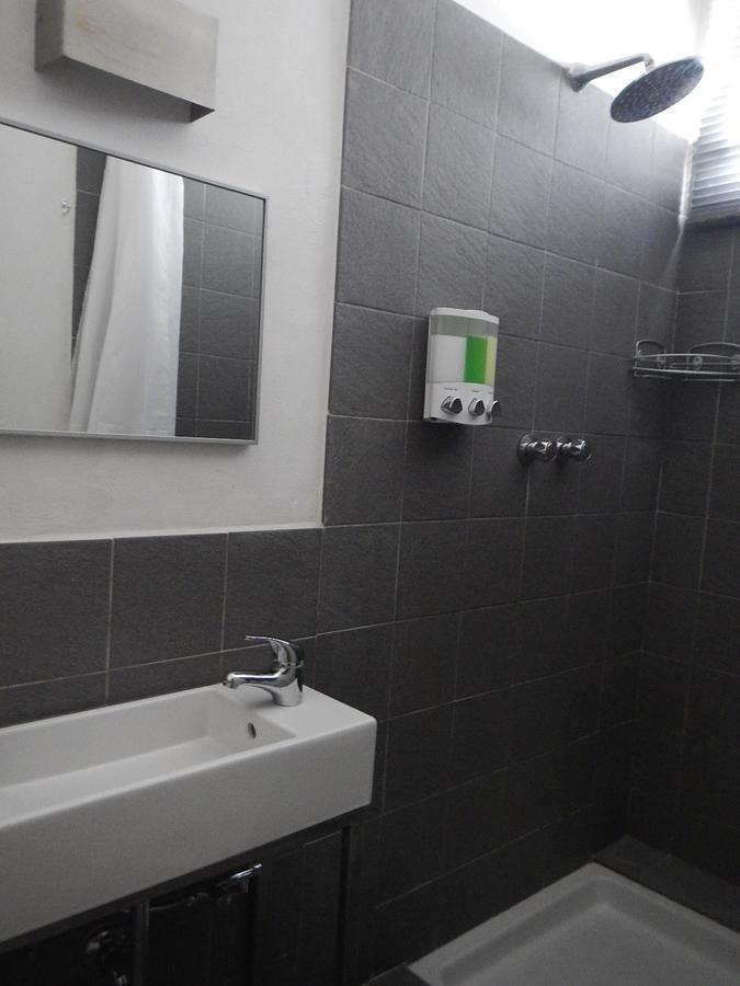 La Pergola Private Parking Hotel Vezzano Ligure Exterior photo